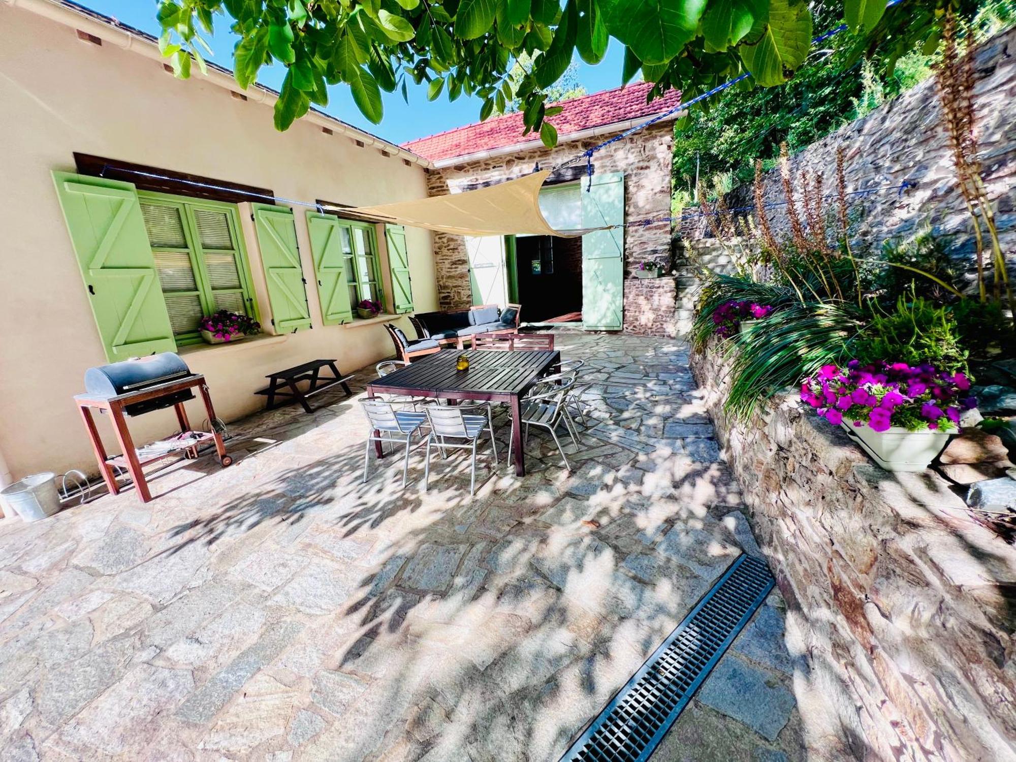 Les Coumayres Riols Exterior photo