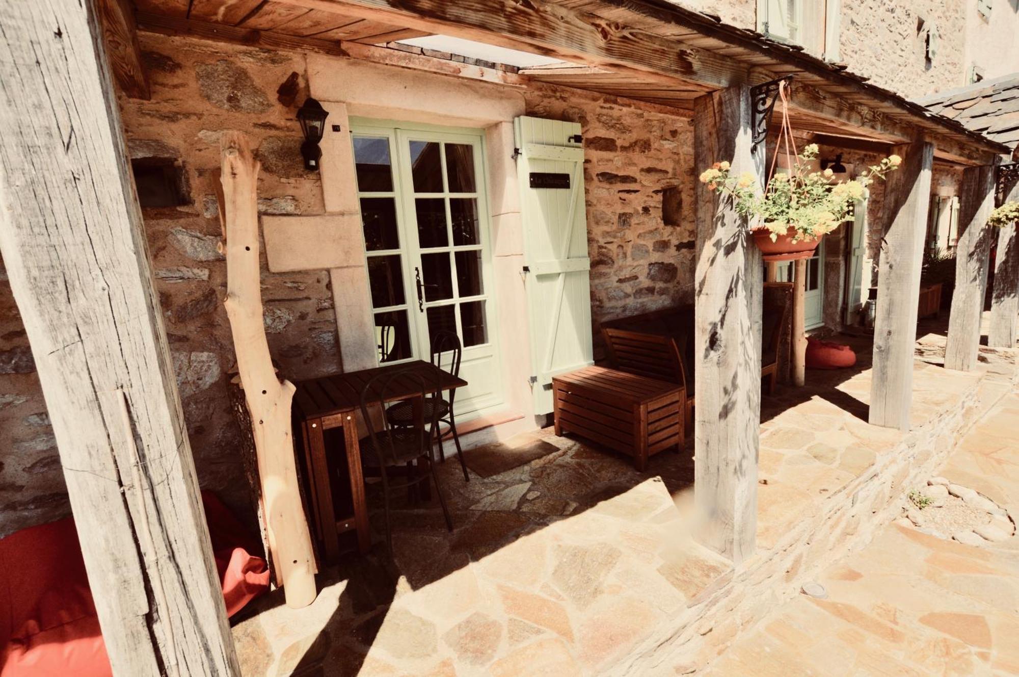 Les Coumayres Riols Exterior photo