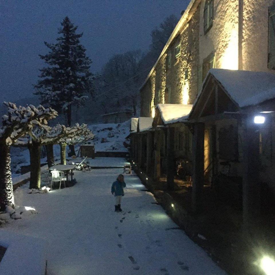 Les Coumayres Riols Exterior photo