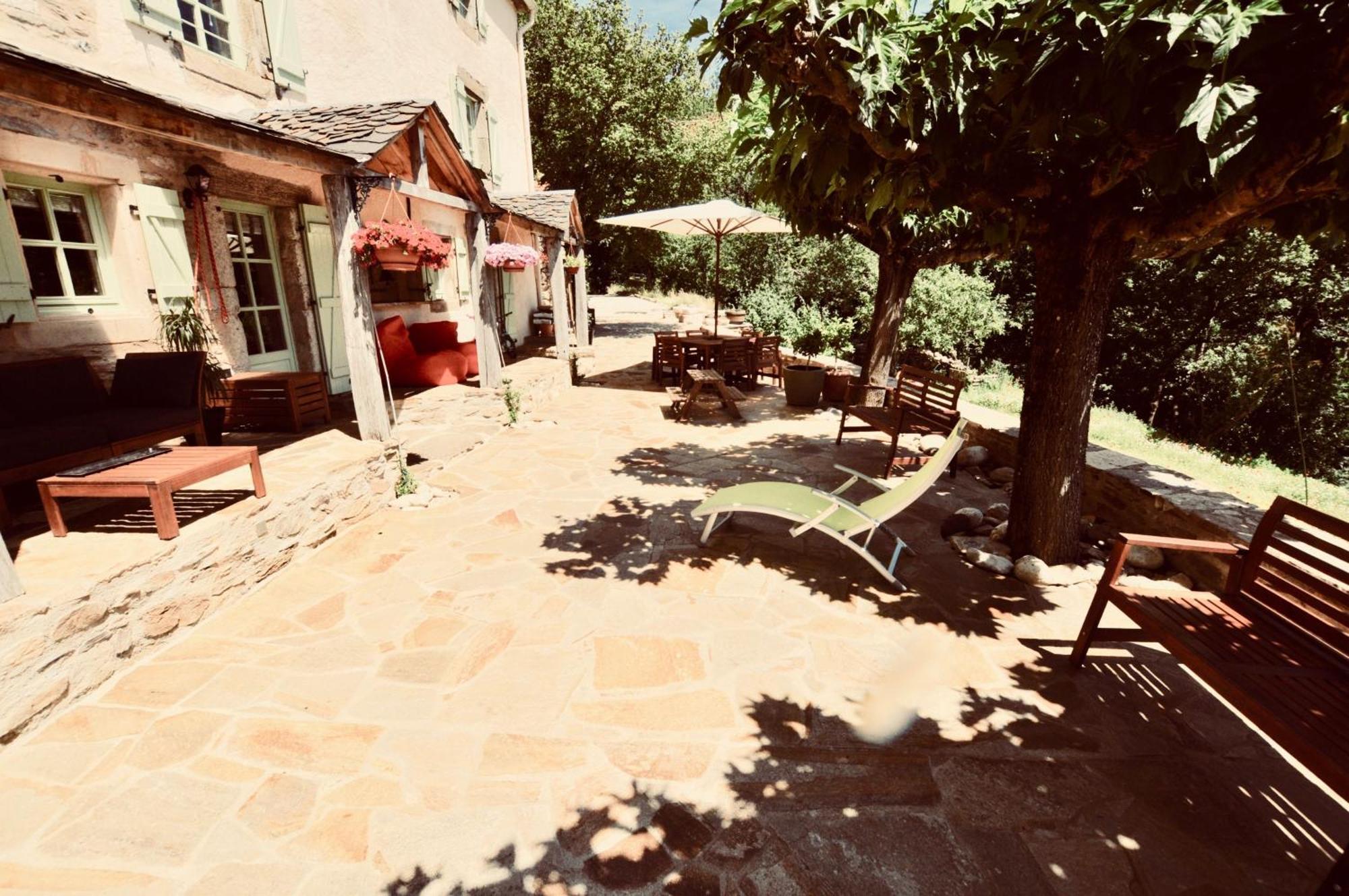 Les Coumayres Riols Exterior photo