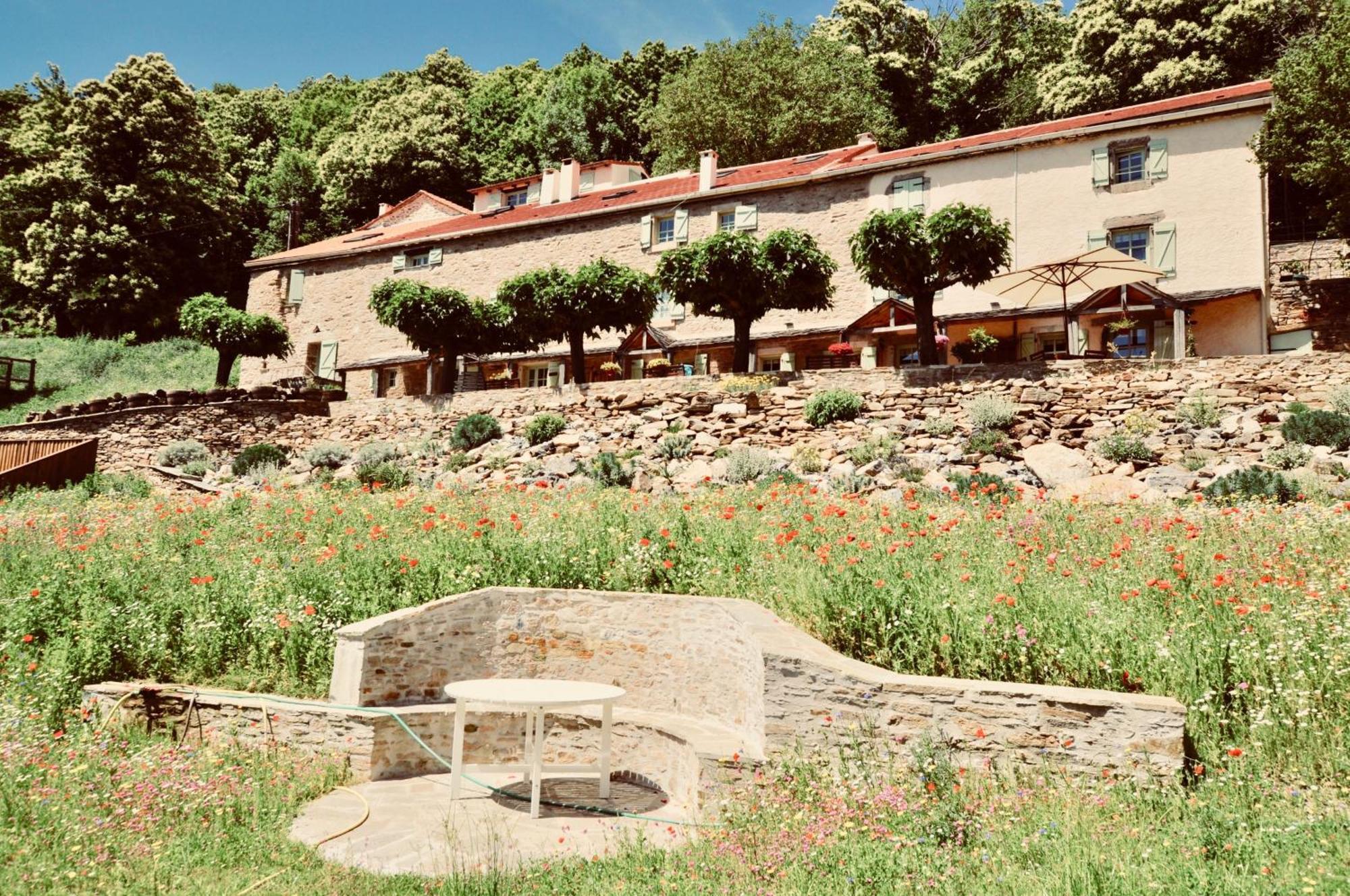 Les Coumayres Riols Exterior photo