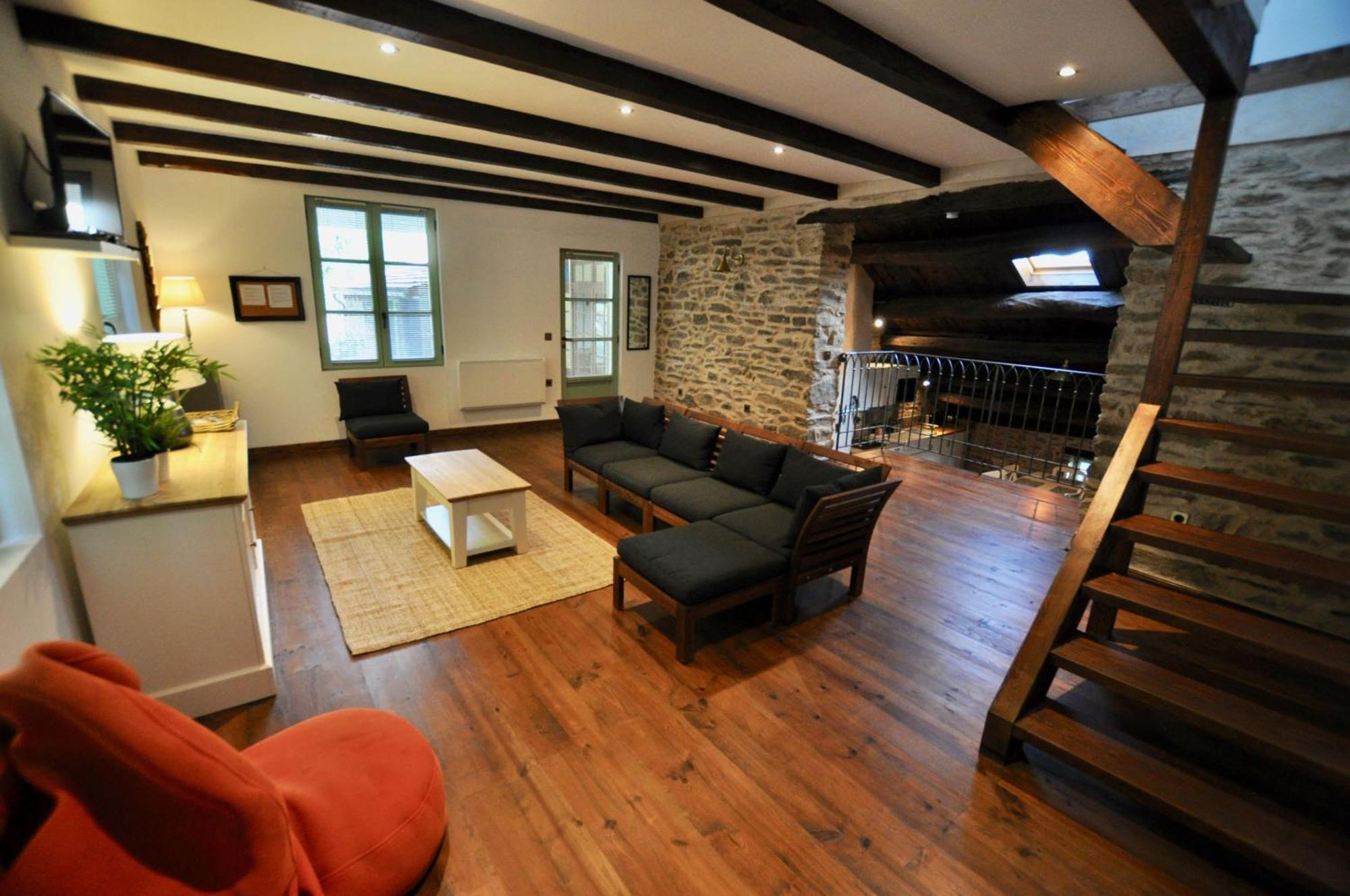 Les Coumayres Riols Exterior photo