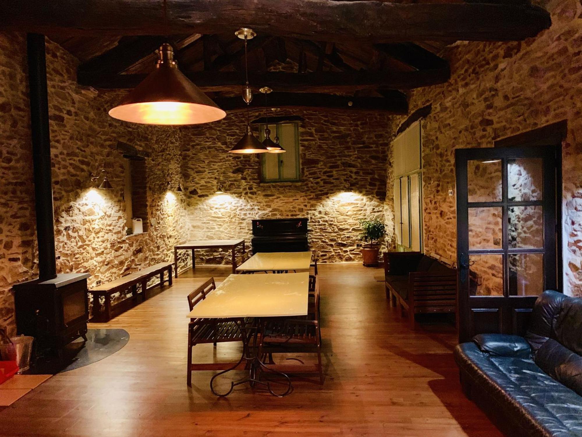 Les Coumayres Riols Exterior photo